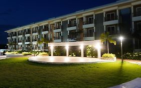 Palm Regal Resort